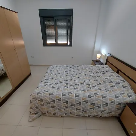 Acogedor Piso De 2 Con Aparcamiento * Viator